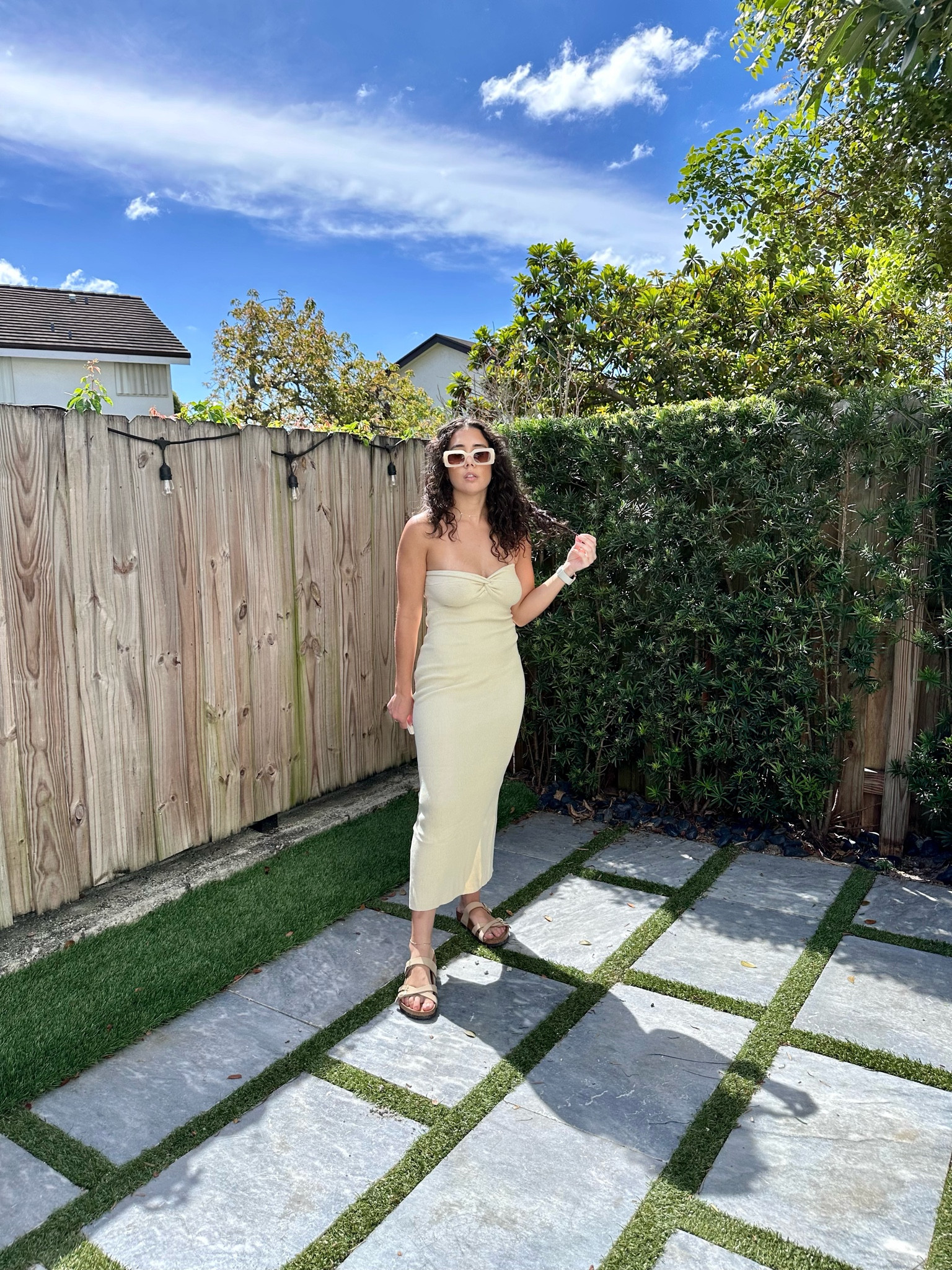 @amazon dress & sunnies for the win 😎

#LTKSeasonal #LTKfindsunder100 #LTKshoecrush