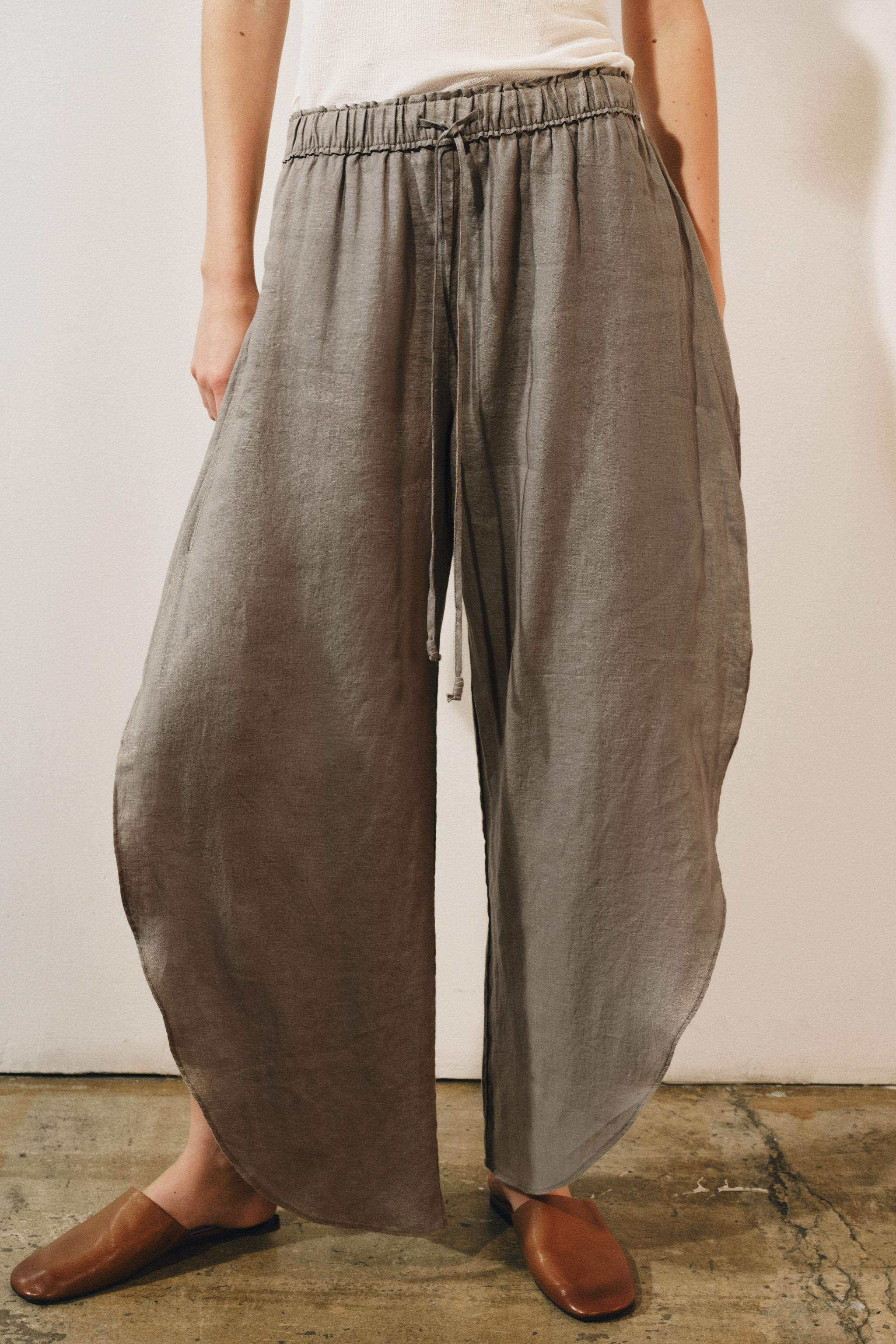 ZW COLLECTION 100% LINEN PANTS WITH VENTS | Zara US