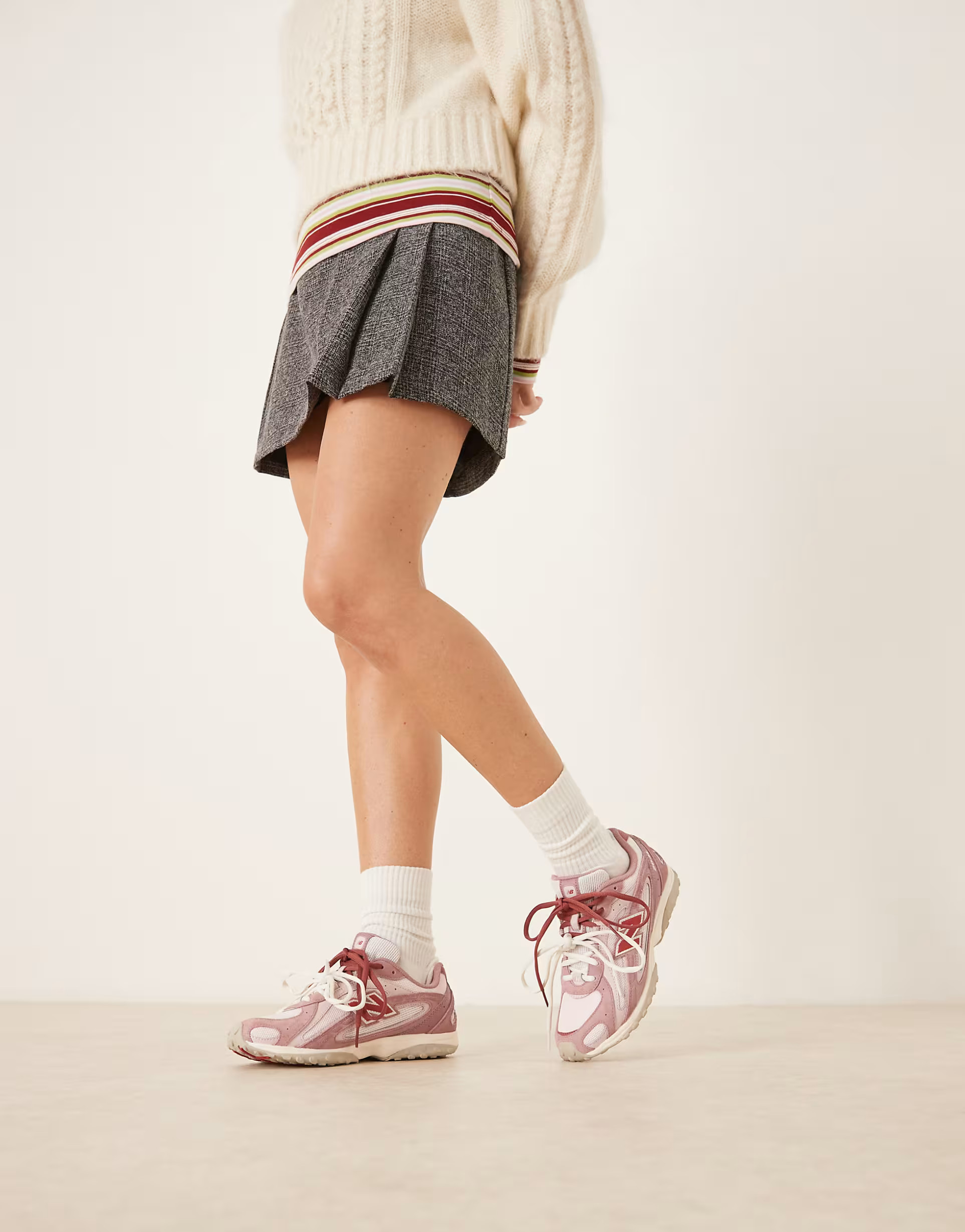 New Balance 204L trainers in rose pink suede | ASOS (Global)