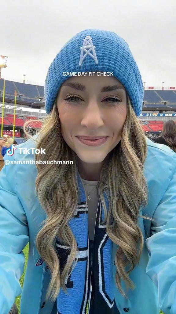 Game day outfit check!!!! 🏈 linking similar gear!!! Jacket, hat and scarf!

#LTKstyletip #LTKSeasonal