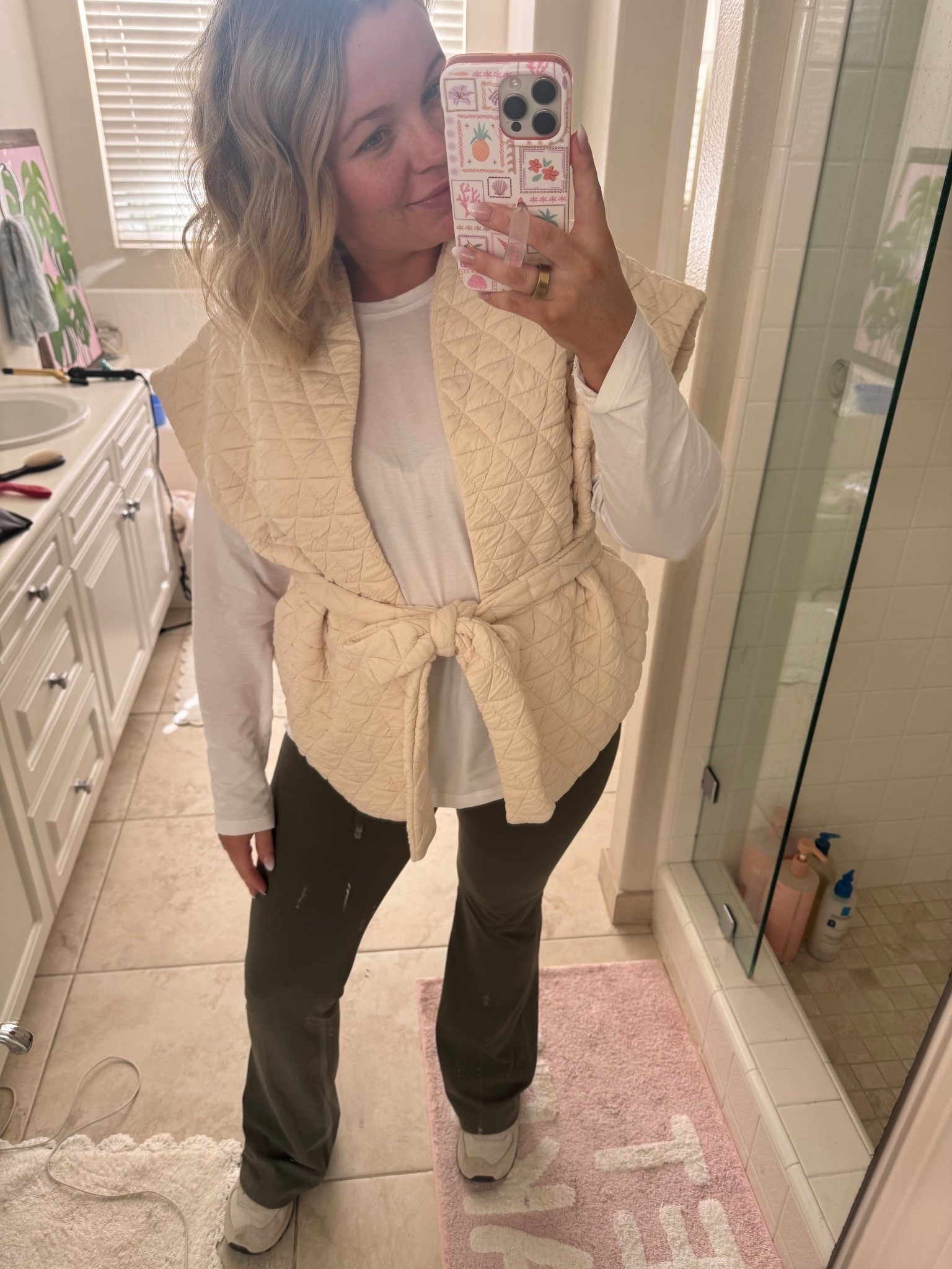 Cozy favorite outfit!! Several colors in all Of these! 🤍❄️

#LTKSeasonal #LTKMidsize