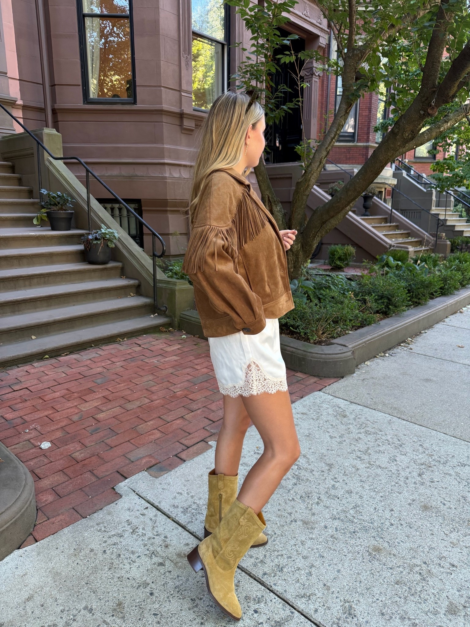 Wearing a medium jacket and small shorts!! Aritzia shorts look sold out in white so linked similar

#LTKootd #LTKgrwm #LTKSeasonal