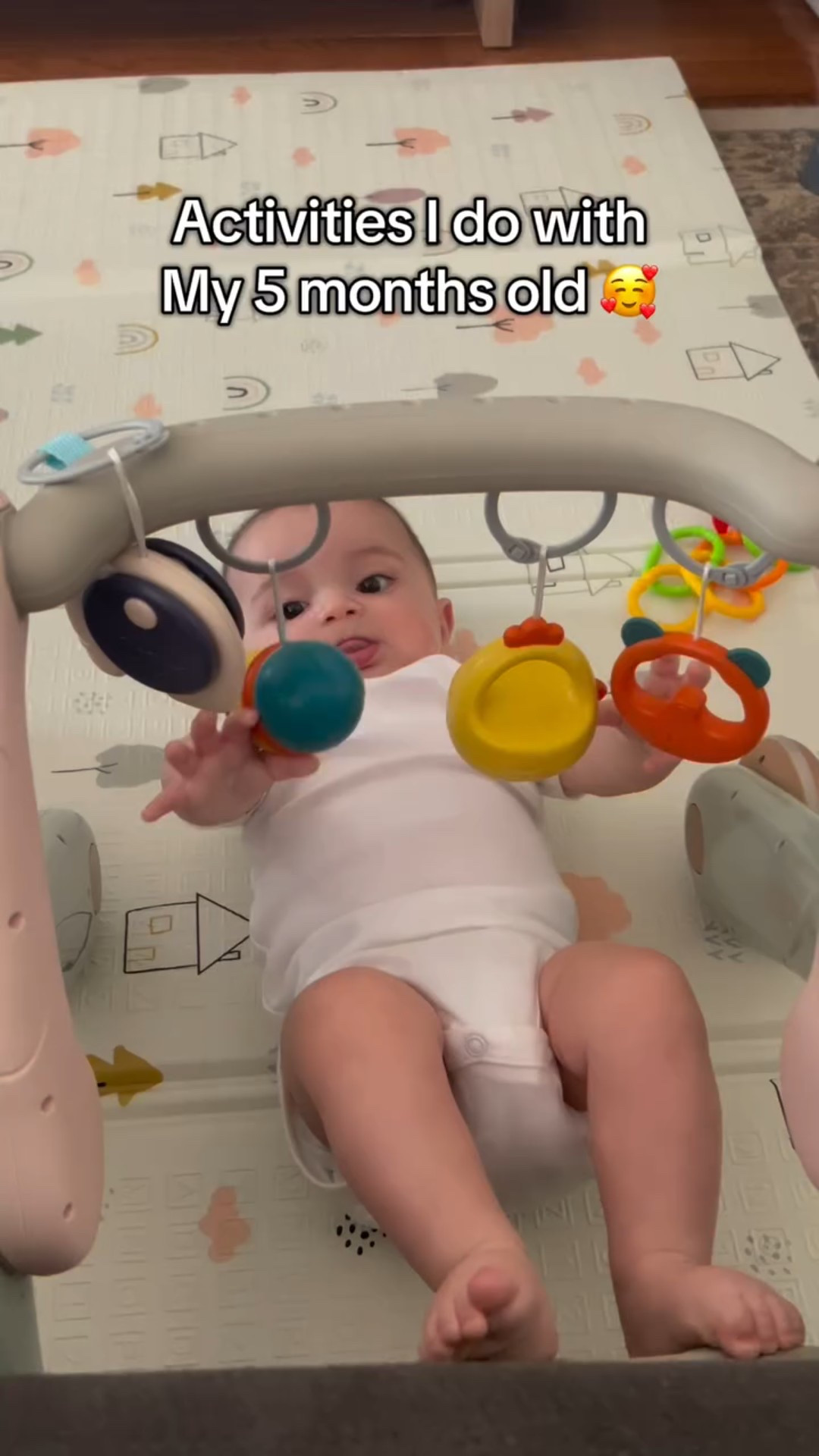 Activities for 5 month old 🥰❤️ 

#5monthsold #baby #momlife #explore #blessed #boymom #activities #sensoryplay #tummytime #motherhood #fypシ #reels #asmr #love