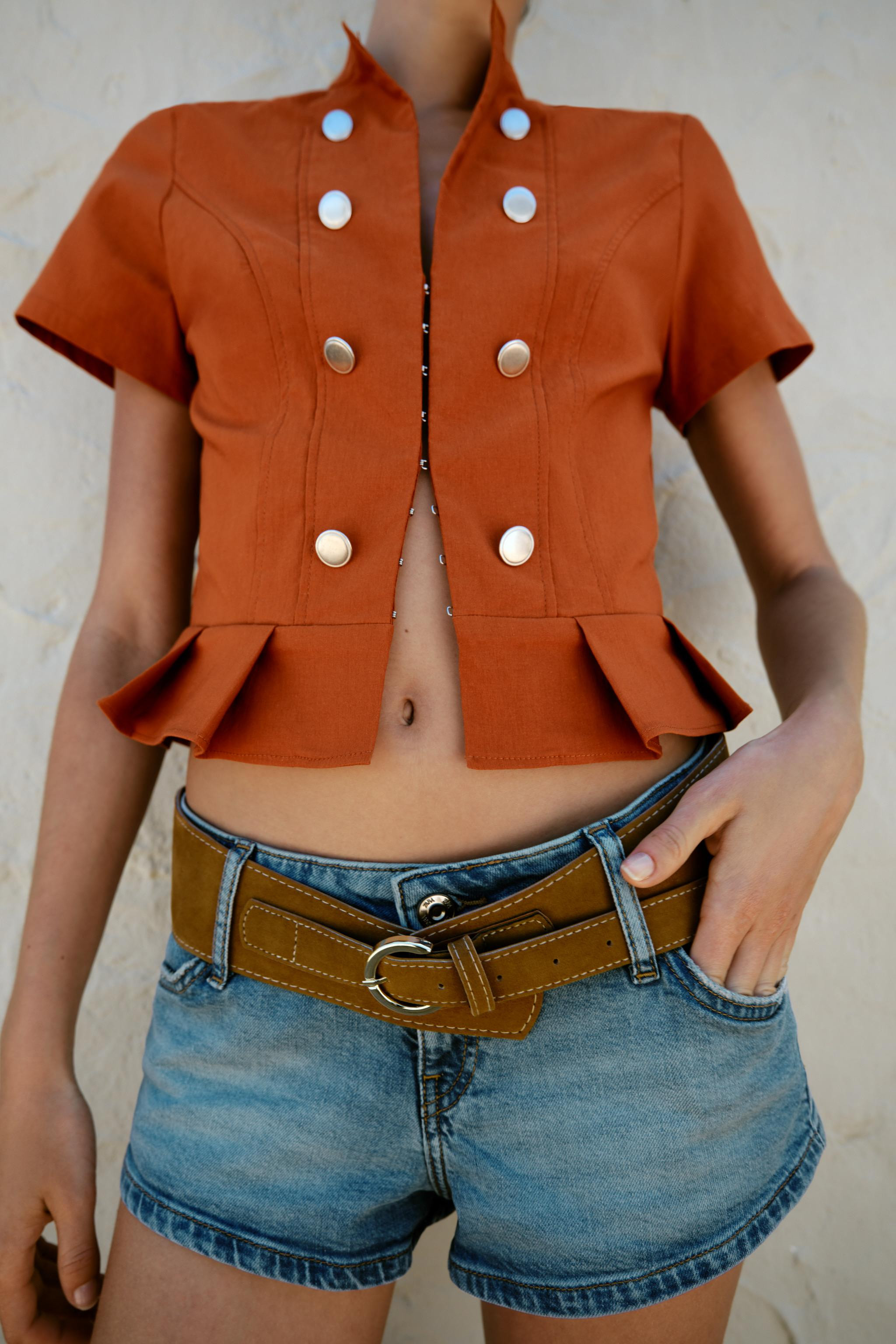 SHORT SLEEVE BUTTON TOP | Zara US