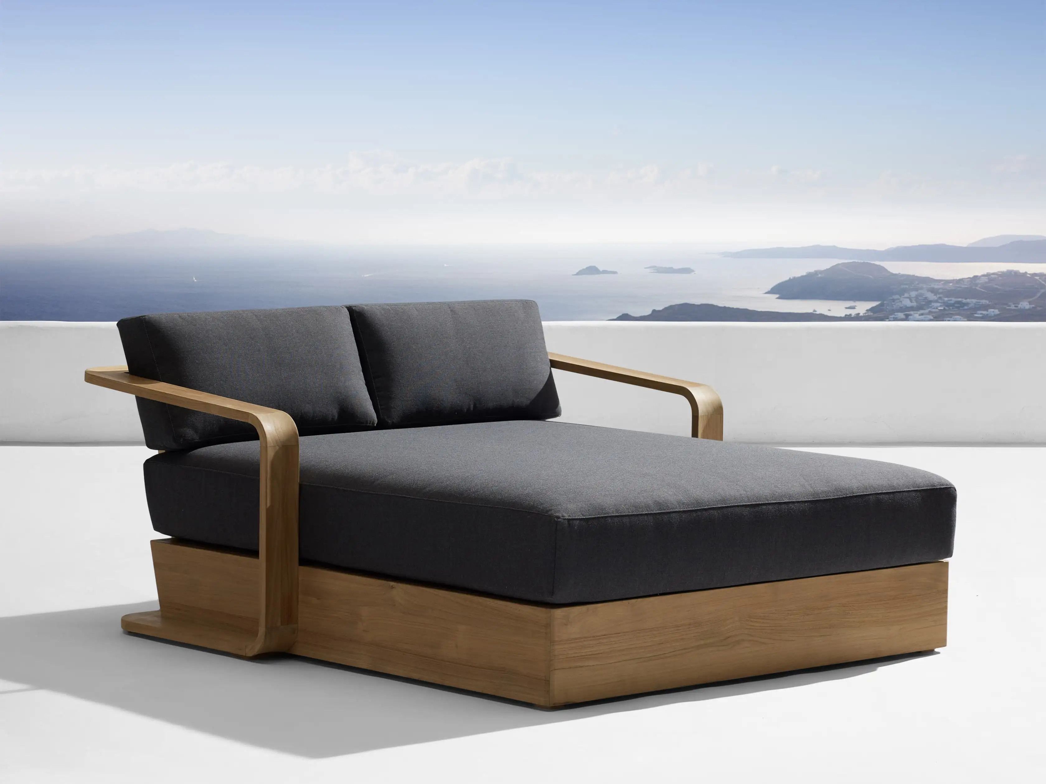 Sonoma Outdoor Daybed | Arhaus