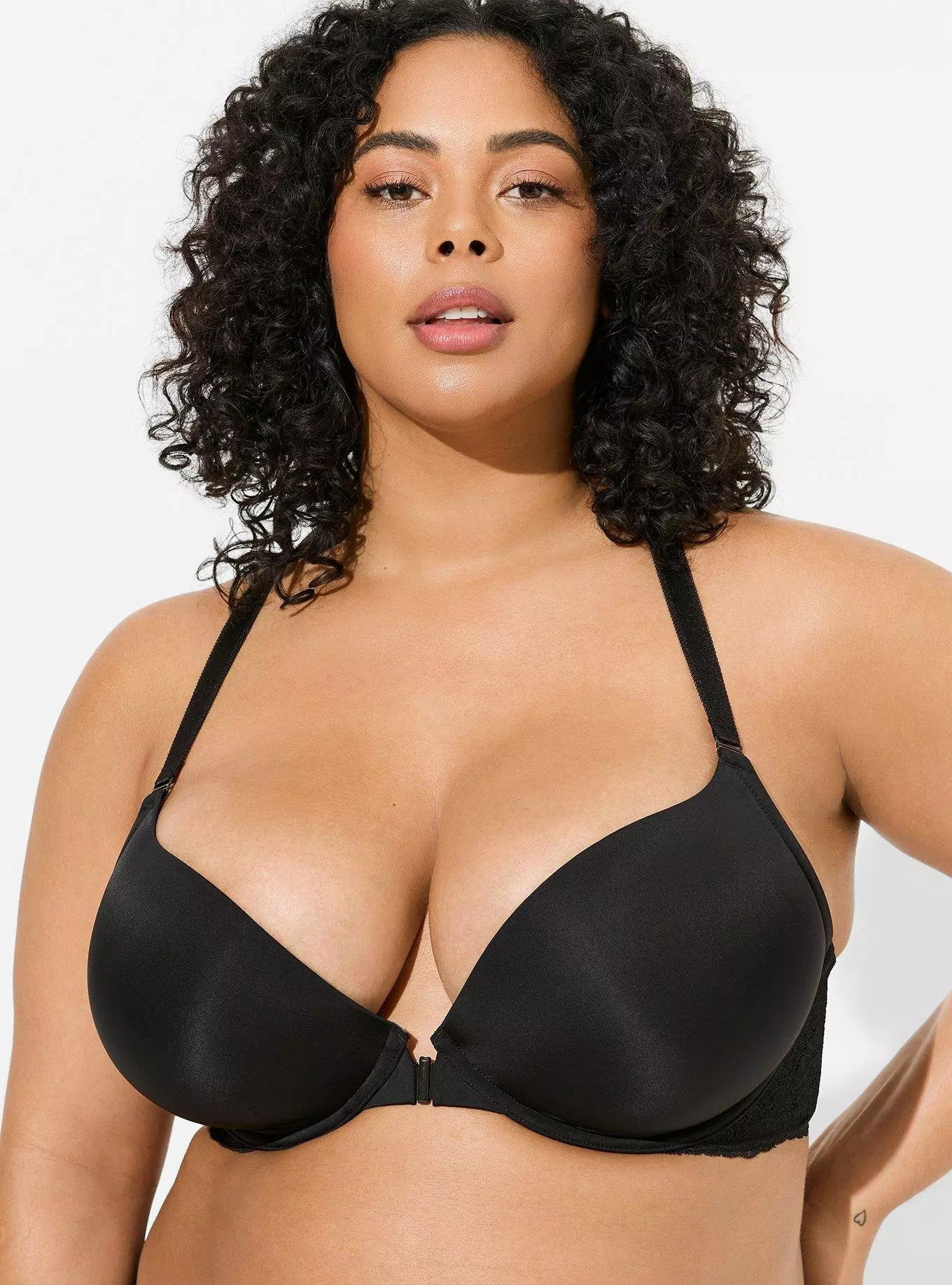 XO Plunge Push-Up Front-Close Smooth Bra | Torrid (US & Canada)
