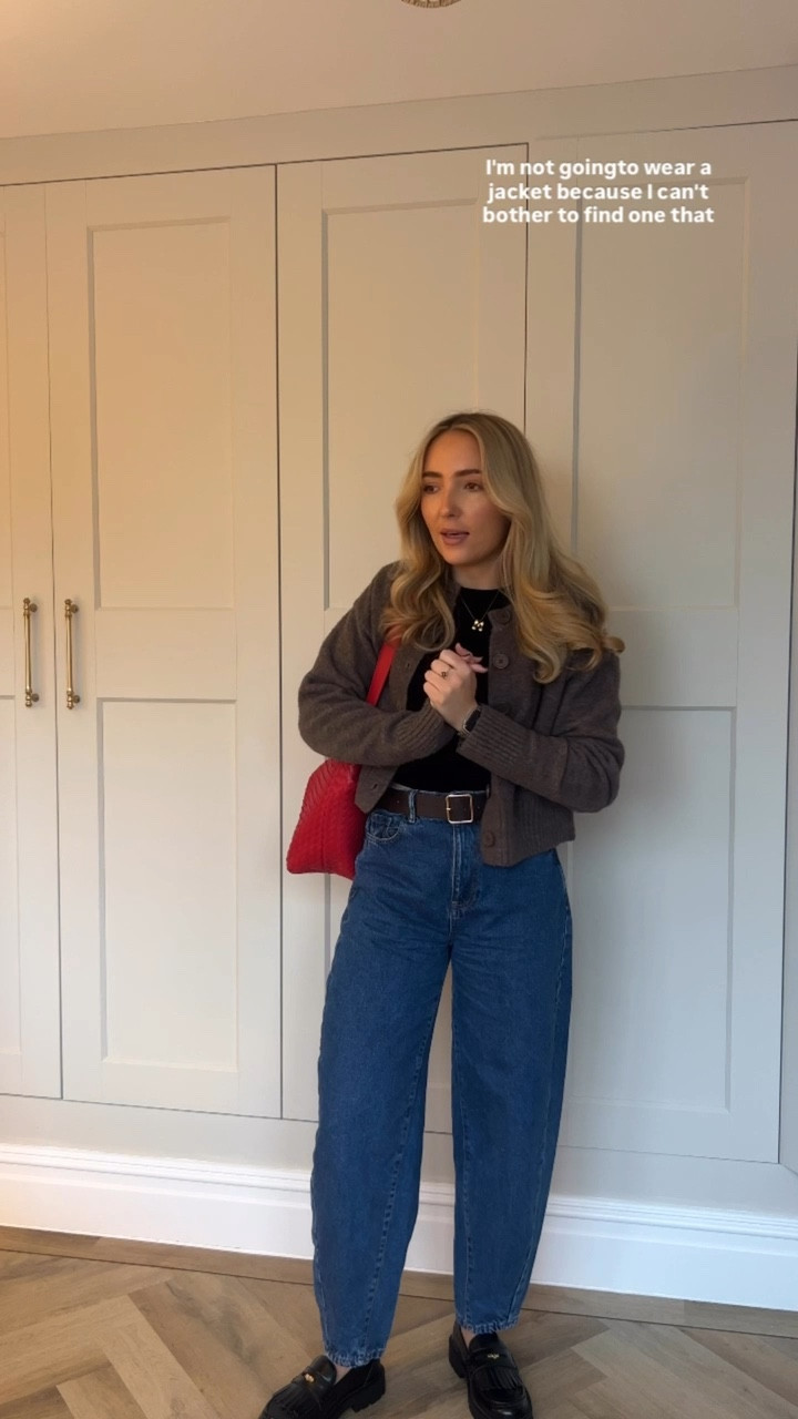 Get ready with me for work! Styling barrel jeans with black loafers 🫶🏼

#LTKautumn #LTKworkwear