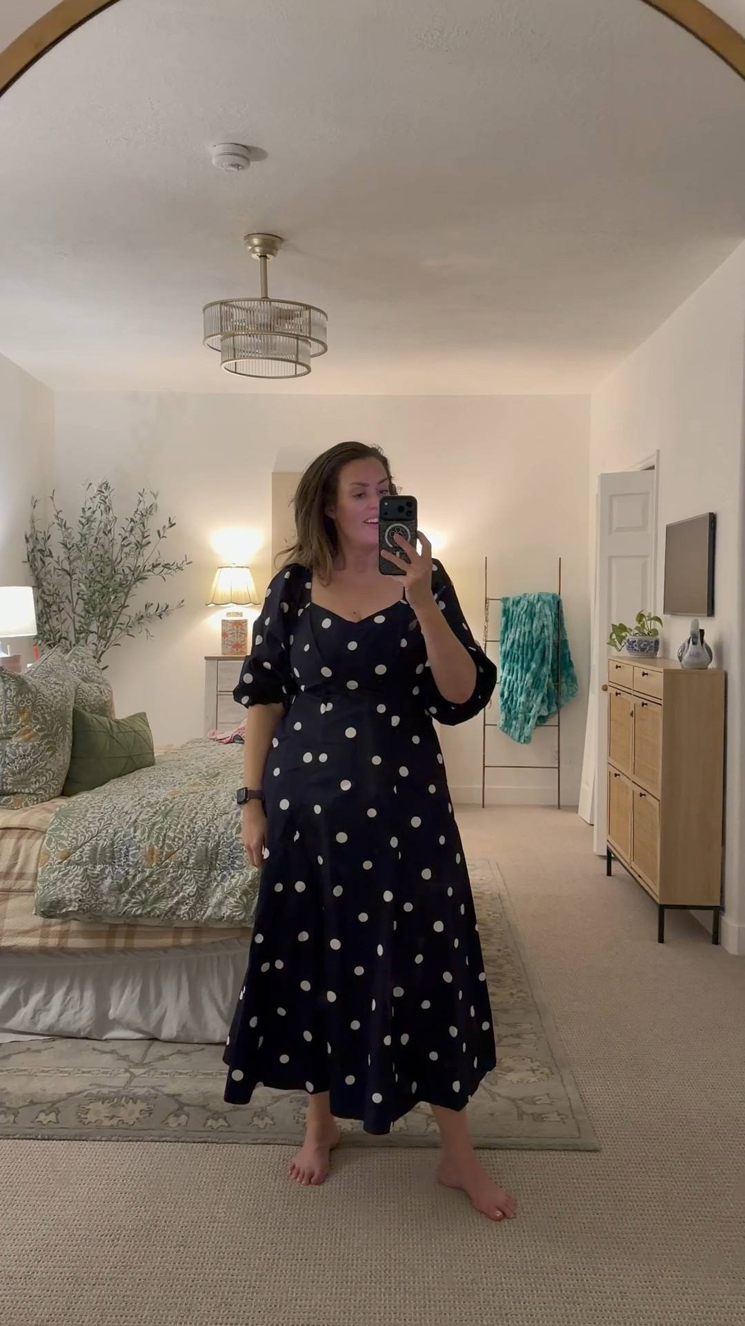 The stress is seriously such a beautiful, silhouette, the timeless classic. It’s a piece that will be in your closet forever. 

#LTKMidsize #LTKFindsUnder50 #LTKootd