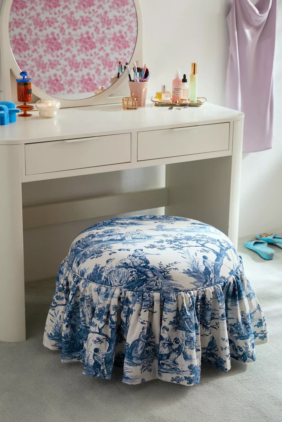 Eloise Ottoman | Urban Outfitters (US and RoW)