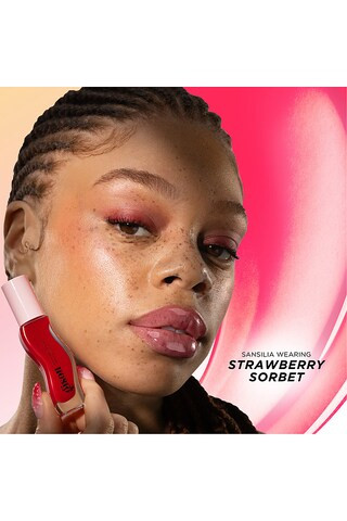 Honey Infused Lip Oil in Strawberry Sorbet | Revolve Clothing (Global)