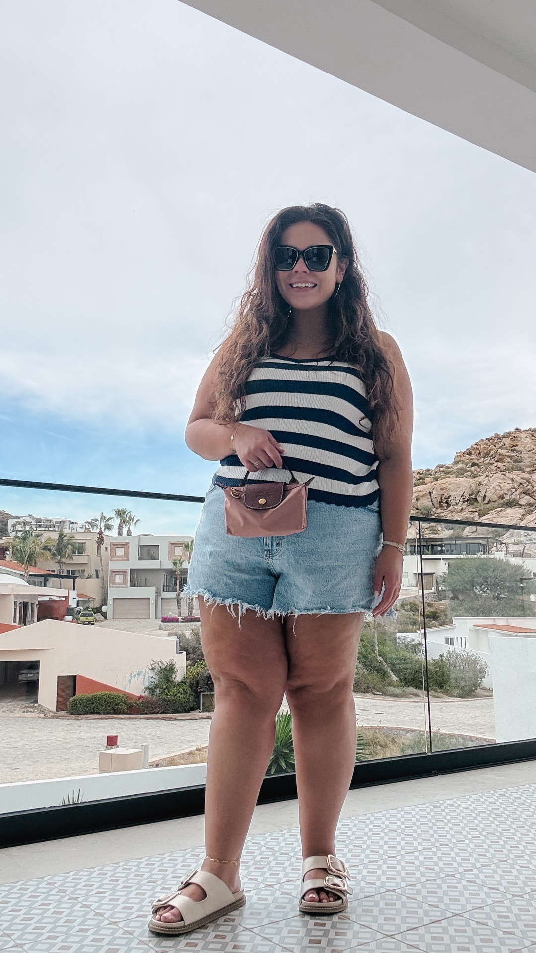 what’s in my bag…beach trip edition ✨


my beauty essentials for on the go regardless of location 😌


#beautyfinds #minibeauty #inmybag #sephorafinds #travelbag

#LTKTravel #LTKmomlife #LTKBeauty