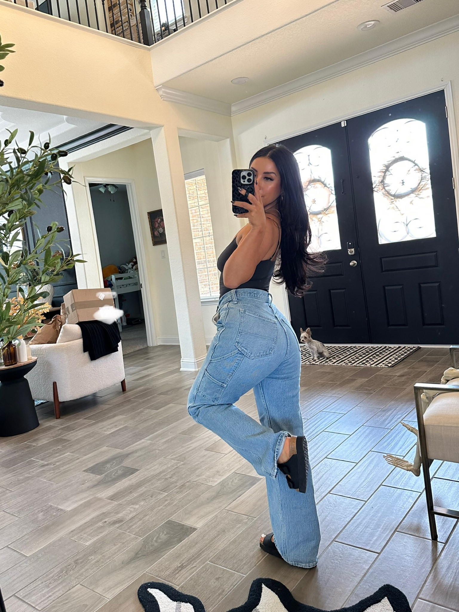Obsessed with these Abercrombie Cargo jeans! Run tts. Wearing 26

Skims bodysuit 
Casual outfit
Birkenstock platform 
Denim Cargo jeans
Jeans


#LTKfindsunder50 #LTKGiftGuide #LTKstyletip