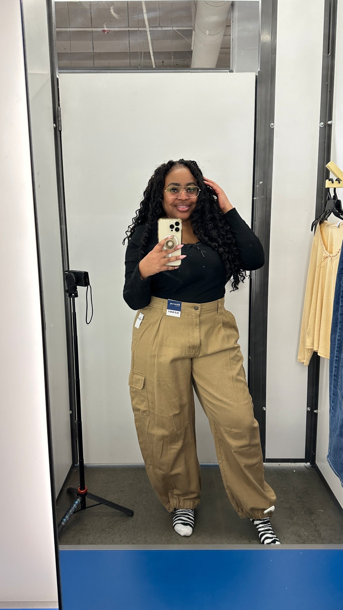 Barrel cargo pants from old navy 

#LTKgrwm #LTKdayinmylife #LTKootd
