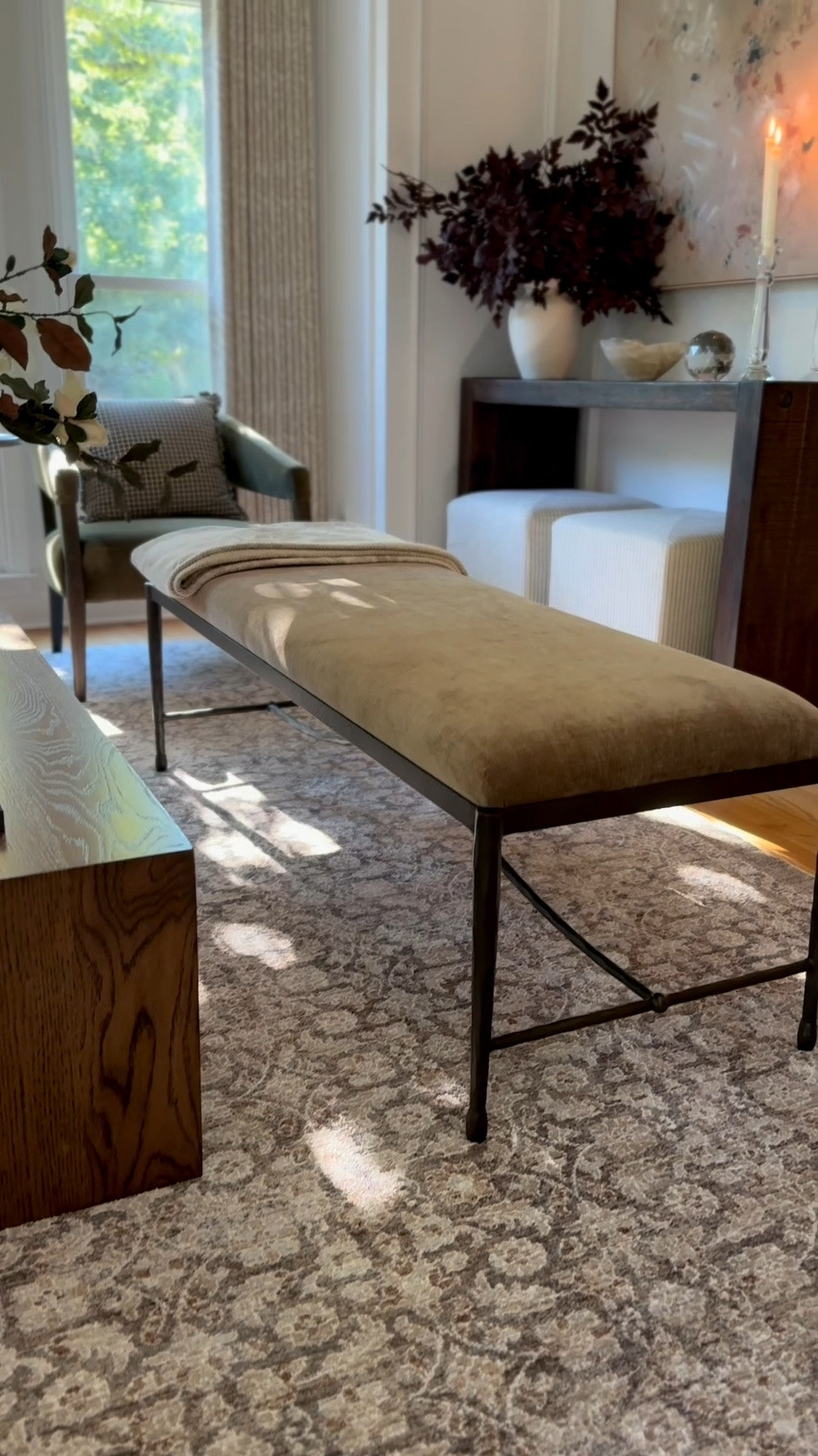 Tis the season for change. 🍂 It’s a time for warmth and coziness, and that’s just what I added with this @loloirugs x @chrislovesjulia Doris rug and Liza lumbar pillow. My daughter walked in and said, “I love this rug!  It makes it feel so cozy.”  Mission accomplished.  

Details: 
🍂Doris Rug in Mushroom/Natural
🍂Liza lumbar pillow in Mocha

@fromclj #loloirugs