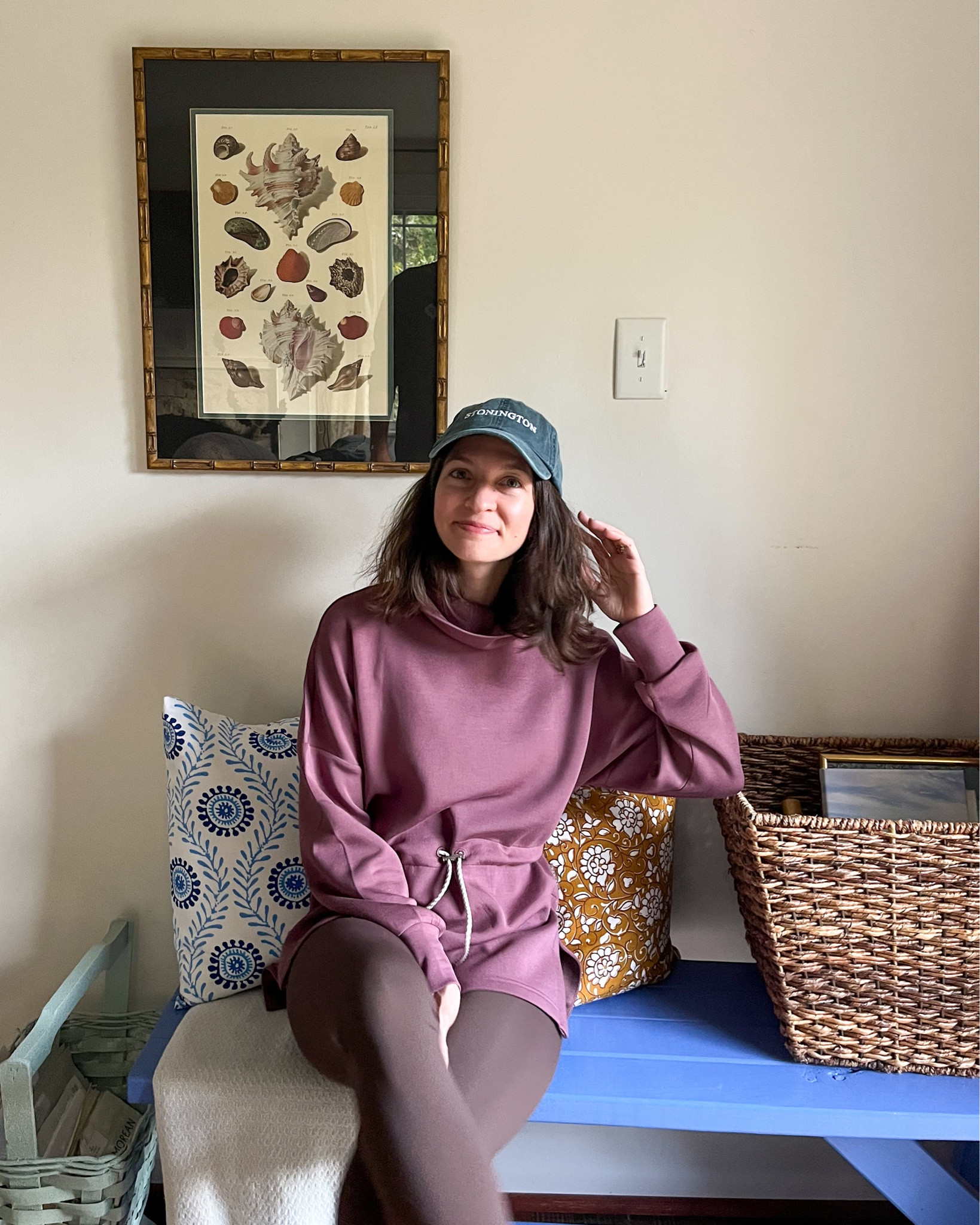 I just got this longer length sweatshirt & it’s perfect with leggings! It’s cozy but not too heavy & has a little drawstring to cinch at your waist for some definition. 

#LTKSeasonal #LTKhome #LTKfitness