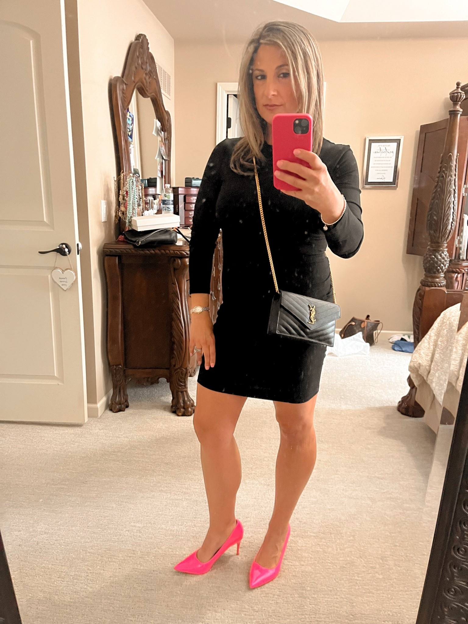#datenight #datenightlook #momanddadnight #nokids LBD #hotpinkheels #amazonfind 

#LTKOver40 #LTKFindsUnder50 #LTKStyleTip