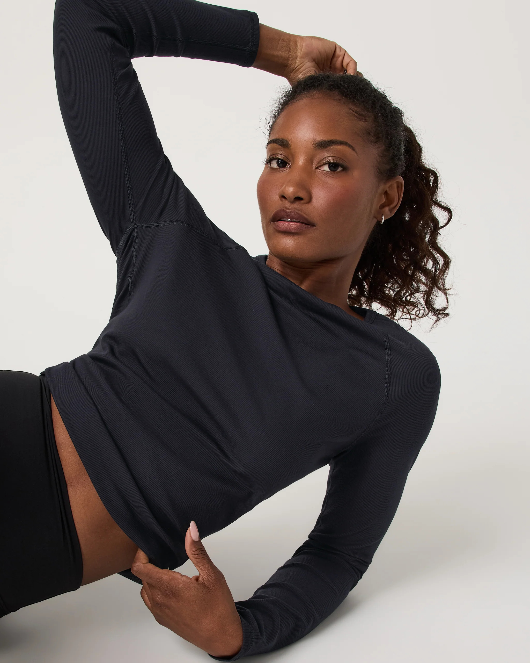 Long Sleeve Pose Crew | Vuori Clothing (US & Canada)