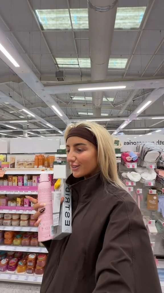 Let's do a mini Boots restock 🛒✨

estrid, deodorant, the ordinary, serum, skin care, hair spray, hair care, beauty 

 

#LTKspring #LTKsummer #LTKbeauty