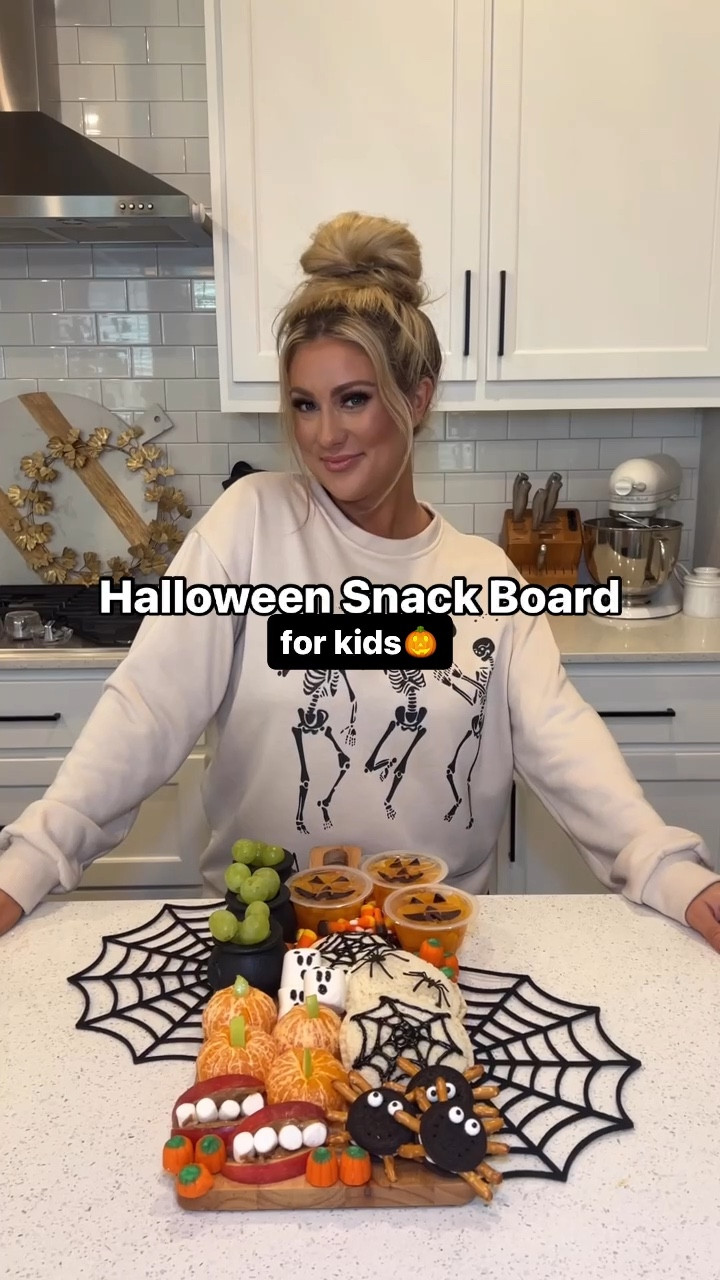 Halloween snack/treat board for kids, Halloween food, Halloween party food, Halloween diy, party supplies 

#LTKFamily #LTKHome #LTKParties