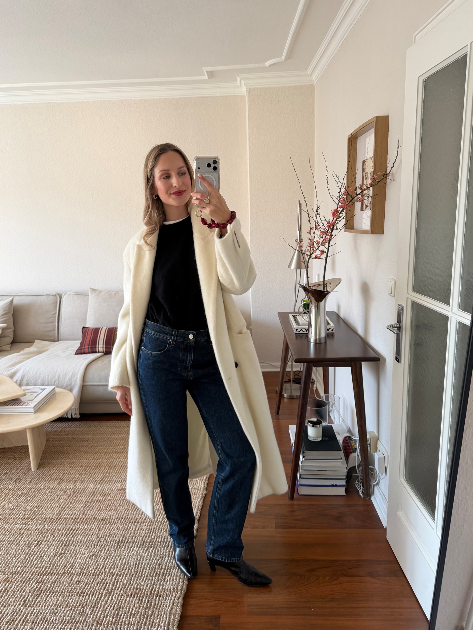 Creme Wollmantel 🤍

#LTKwinter #LTKjeans #LTKdeutschland