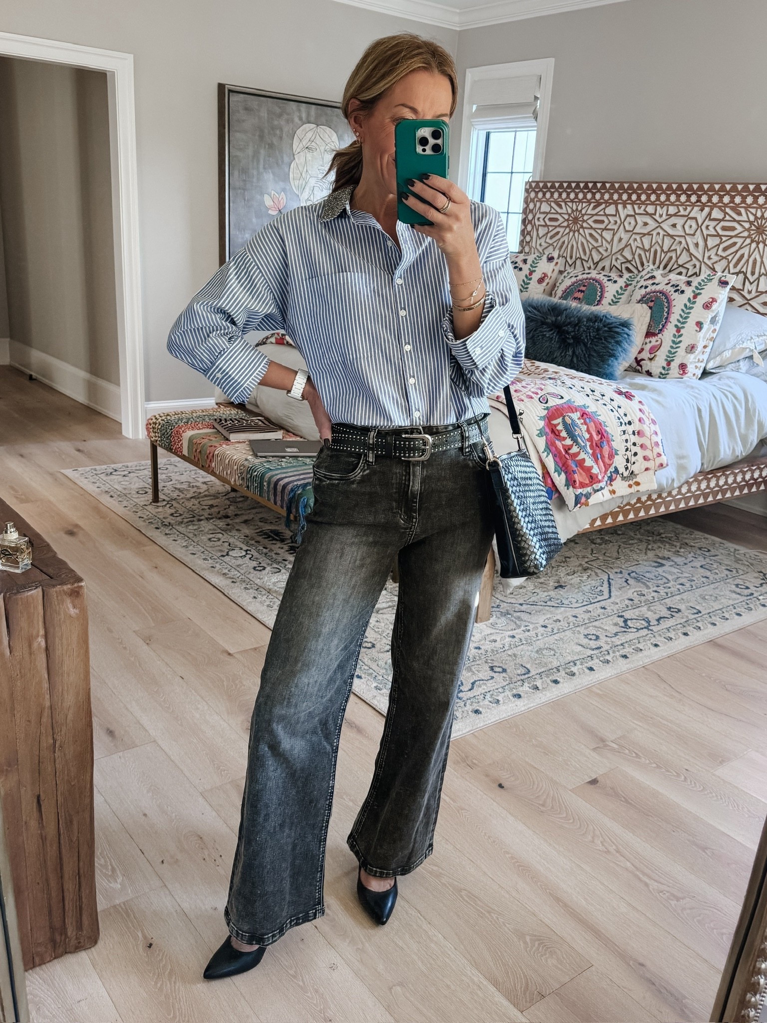 Dress casual OOTD. Love a basic shirt with a fun detail! Check out that embellished collar!