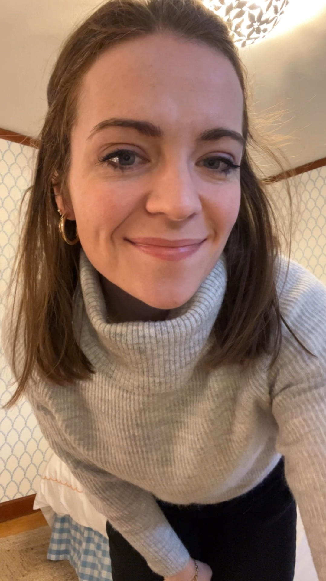 Winter weather outfit solution includes a great base layer tee under this lightweight but very cozy natural materials sweater, and Chelsea boots. I found a few great options for leather Chelsea boots on clearance this time of year and fully stocked!

#LTKFindsUnder50 #LTKSeasonal #LTKFindsUnder100