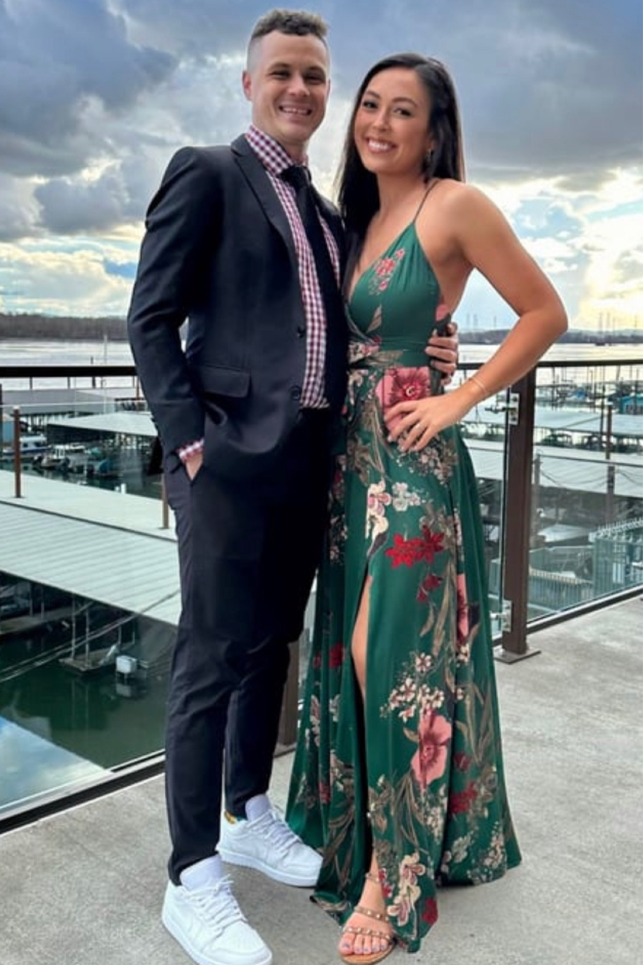 This summer wedding guest dress is so pretty!

Floral dress, floral maxi dress, wrap maxi dress, a line maxi dress, destination wedding guest dress

#LTKU #LTKunder100 #LTKwedding