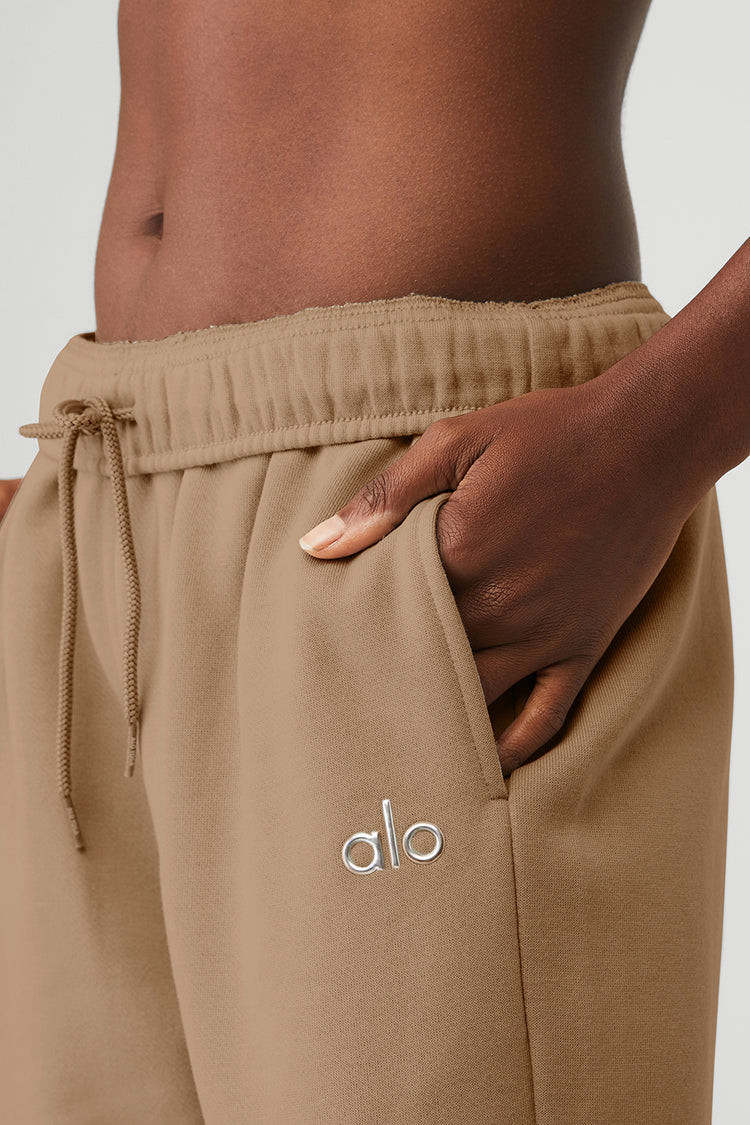 Accolade Straight Leg Sweatpant | Alo Yoga (US)