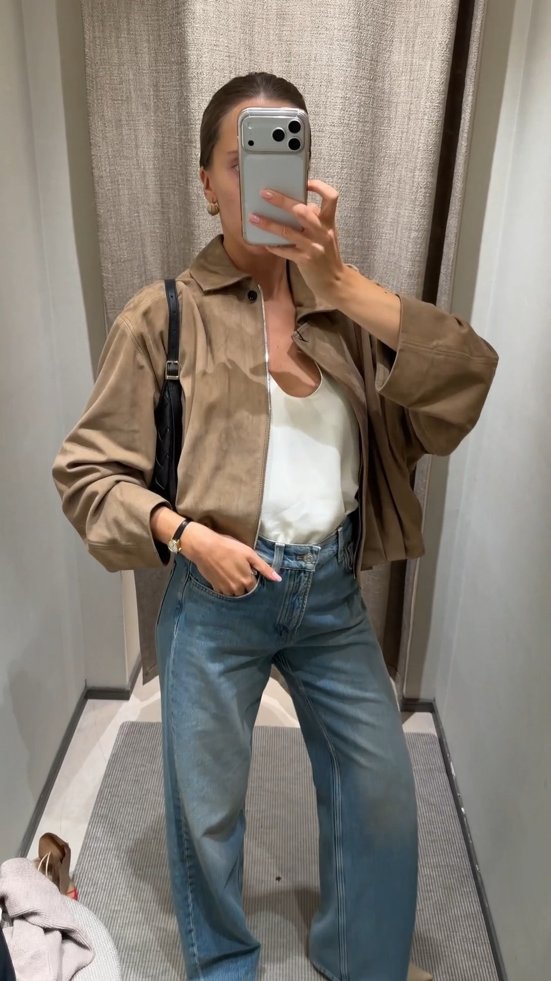 Slouchy suede jacket and jeans outfit idea for spring and summer 🫶🏼 I’m wearing the jacket size S, top size XS and jeans size 34

#LTKootd