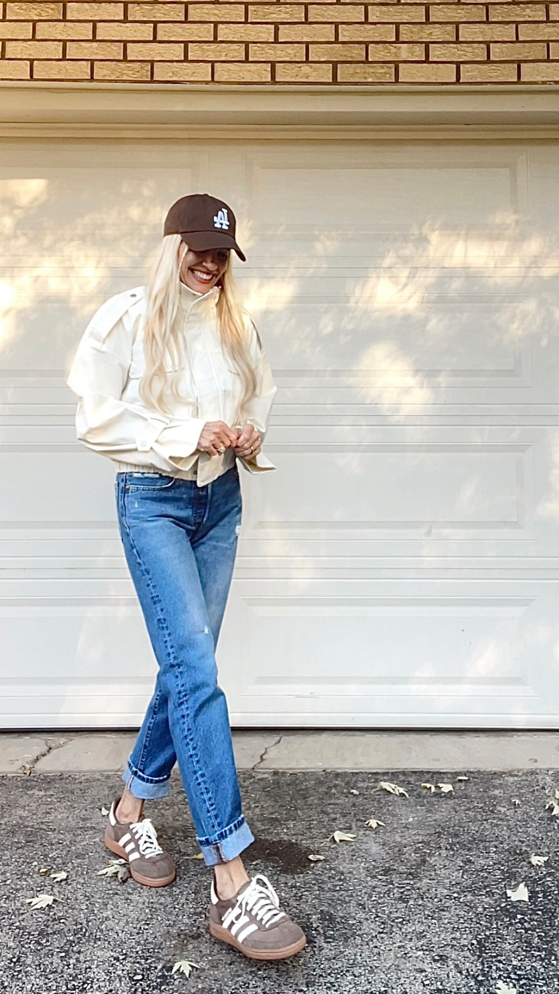 Casual outfit for fall 

#abercrombie #adidas #levis #fall #trending #casual #outfit #hat 