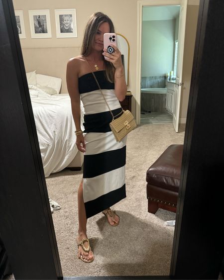 

I love this target dress so much! The quality is amazing such a flattering fit and so comfy. It has a grip around the top and the stripes are in a perfect spot to make it so flattering 💕
.
#target #targetstyle #targetfashion #summerdress #maxidress #dress  #ltksalealert #ltkfindsunder50 #ltkstyletip

#LTKSaleAlert #LTKSummerSales #LTKFindsUnder50