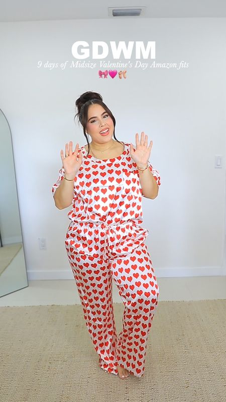 MIDSIZE VALENTINE’S LOOK 🎀 The perfect pink sequin mini with a cute bow in the back! Recreating the viral H&M look from Amazon Fashion. Dress and Shaper: L // Pjs: XL 

#LTKmidsize #LTKVideo #LTKstyletip