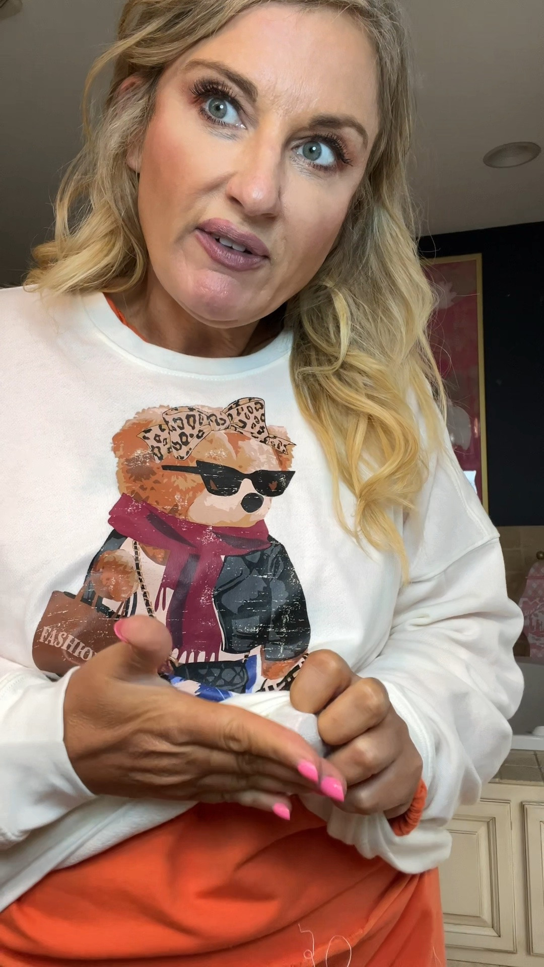 Wearing a large in this cozy soft sweatshirt with a fashionista bear 

Also available in plus sizes

#LTKdayinmylife #LTKmomlife #LTKCon