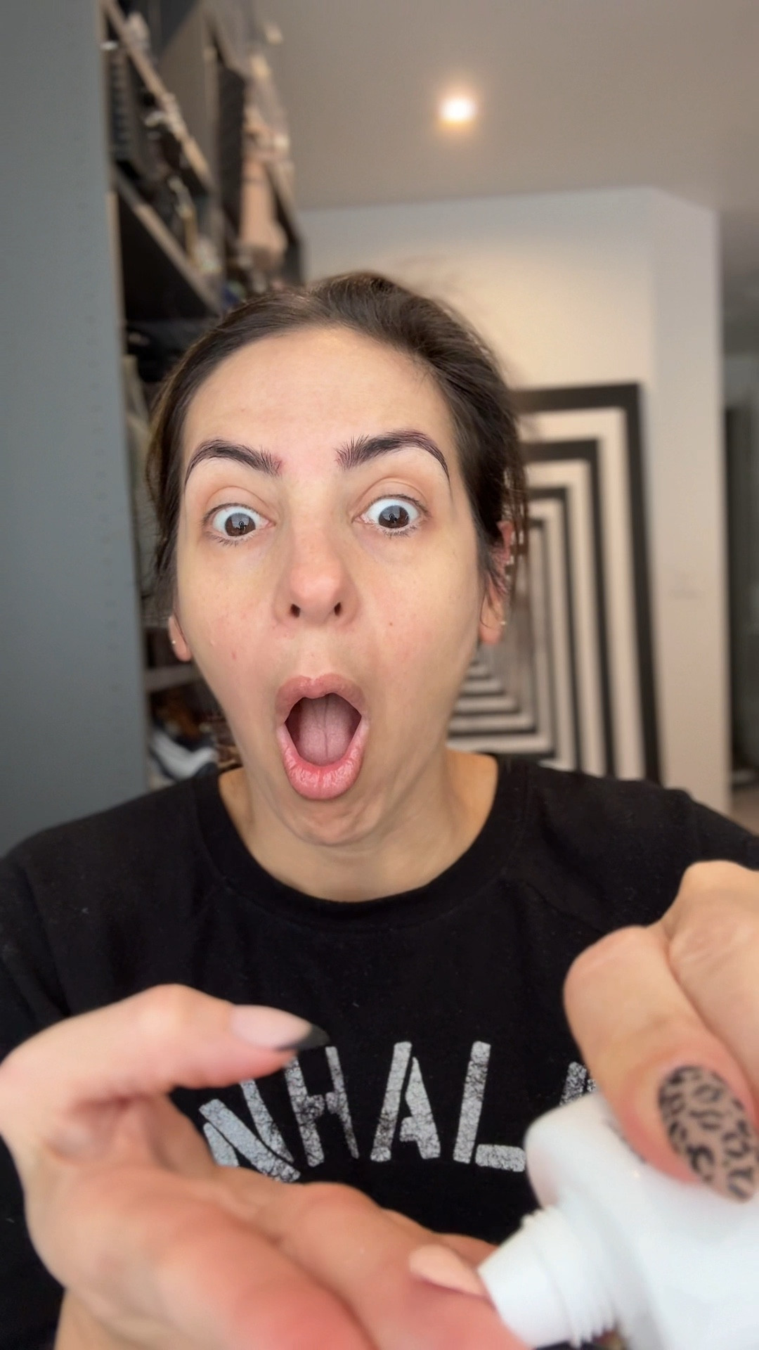 Ahora si tengo el COMBO COMPLETO de Infinitek

Vitamina C 🍊y Hialuronic acid: Perfect Duo SERUMMIX Kit para tu rutina mañanera

Crema 👀: Crema de ojos antienvejecimiento para arrugas y tratamiento debajo de los ojos para ojeras NECESARIO! 

Protector Solar: protección contra rayos UVA/UBV y luz azul, acabado mate 😎… is TINTED!!! 👏🏻

Retinol Mosturizing Cream: Crema facial antienvejecimiento con colágeno y vitamina 💪🏻… a MUST 👩‍⚖️