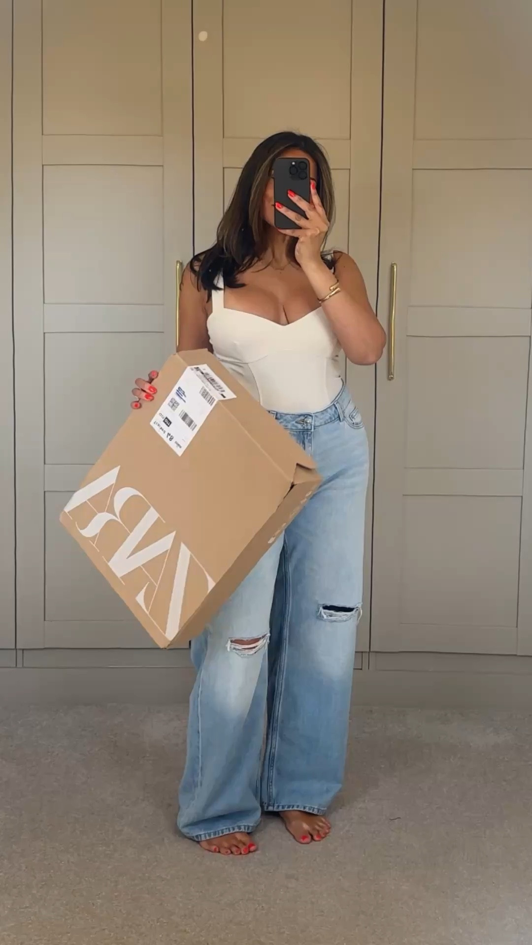 Zara try on - neutral outfits! Sizes I’m wearing:
Bodysuit small, blazer xs, shorts medium, brown cropped shirt xs, cream waffle top small, matching shorts large, flower top small, knit/lace trousers medium 

#LTKuk #LTKtravel #LTKsummer