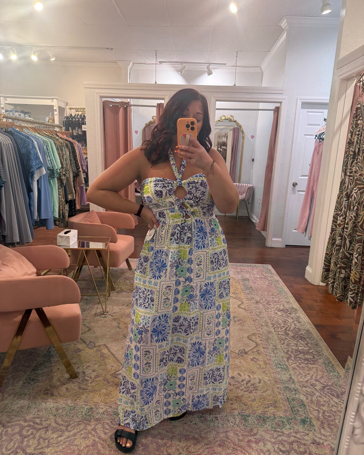 If “European summer” was a dress 💙✨ This stunning maxi is lightweight, flattering, and perfect for warm-weather days. The blue and green print gives major Mediterranean vibes, making it a must-pack for vacations, brunch dates, and summer events. ☀️ 

Wearing a size large in the dress.

#LTKMidsize #LTKTravel #LTKootd