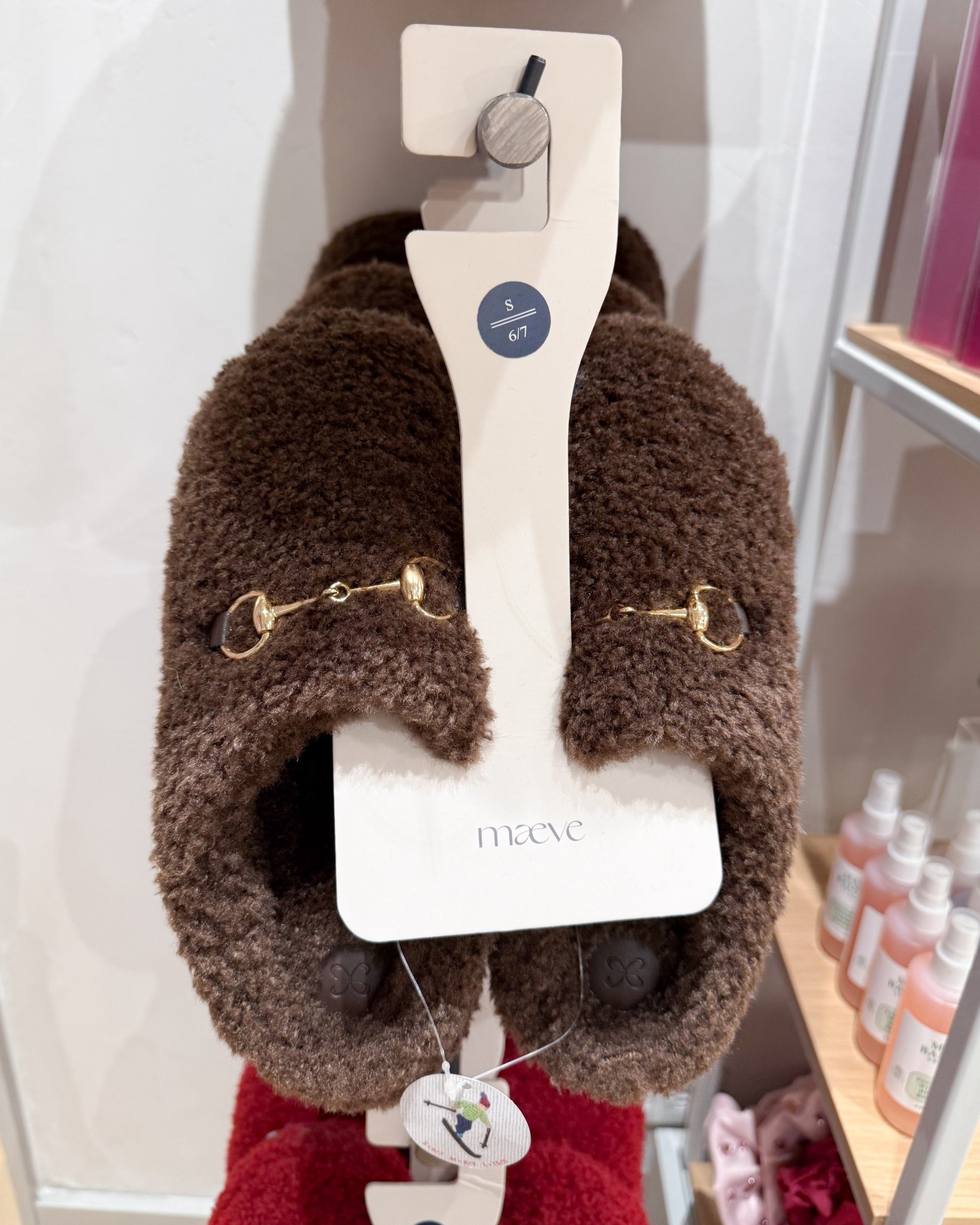 30% off the cutest designer inspired slippers and more at Anthropologie for Black Friday!! 

Cozy slippers, gifts for the hostess, gifts for her, cyber week, Black Friday, sale, fancythingsblog, brown aesthetic, Maeve

#LTKCyberWeek #LTKSaleAlert #LTKHoliday