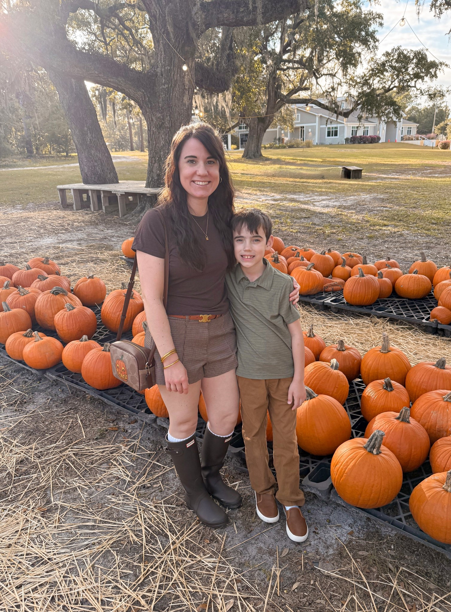 Pumpkin patch look ! Love going with my family every fall. Linking my look here!

Fall transition outfit , Abercrombie shorts , Hunter rain boots , plaid shorts for fall , Halloween bag 

#LTKStyleTip #LTKItBag #LTKSeasonal