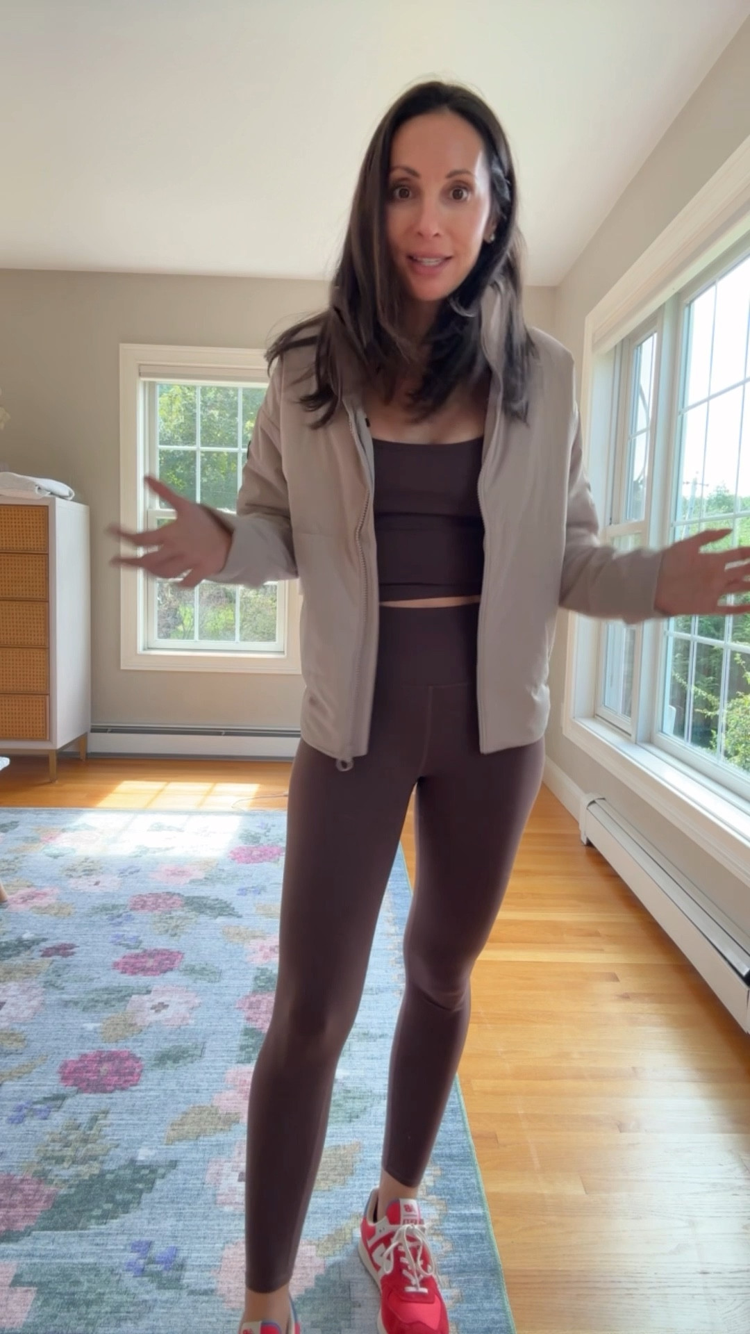 The @vuoriclothing Canyon jacket is a must have for the fall. Super light weight and pack able but also warm for the chilly days! #vuoripartner 



#LTKOver40 #LTKActive #LTKStyleTip