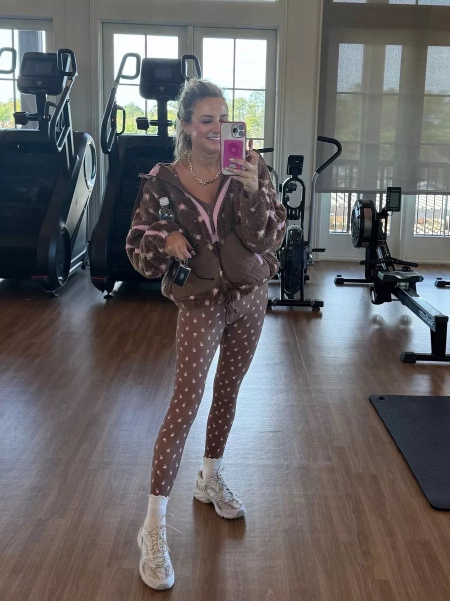 This target workout set is so good. Wearing small in all.  Almost sold out 

#LTKActive #LTKFindsUnder50 #LTKSeasonal