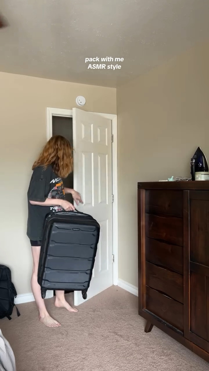 Durable luggage from Amazon that I’ve had for YEARS!!

#LTKTravel #LTKItBag #LTKVideo