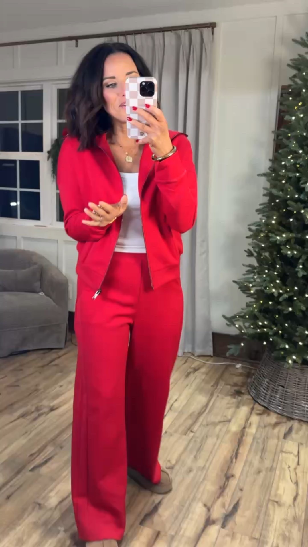 Amazon did not disappoint with this darling red matching set! It’s so perfect for all the petite gals looking for a comfy cozy lounge fit that still looks put together! VintagePickin Amazon finds winter fashion cozy lounge set activewear winter outfit inspo casual chic style elevated basics 

#LTKHoliday #LTKActive #LTKPetite