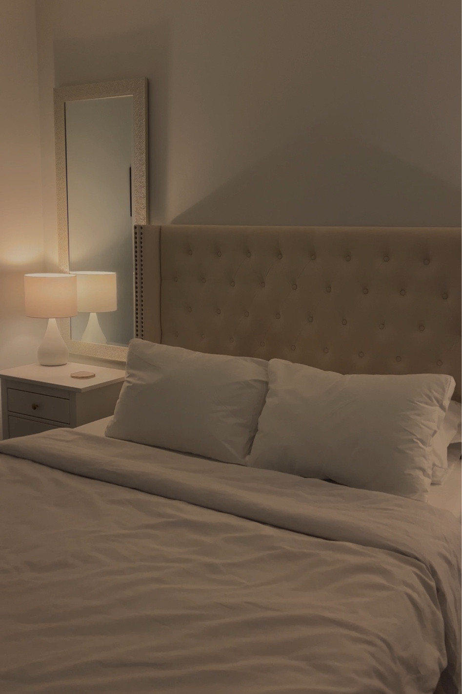 bedroom details ✨

#LTKhome #LTKSeasonal #LTKSpringSale