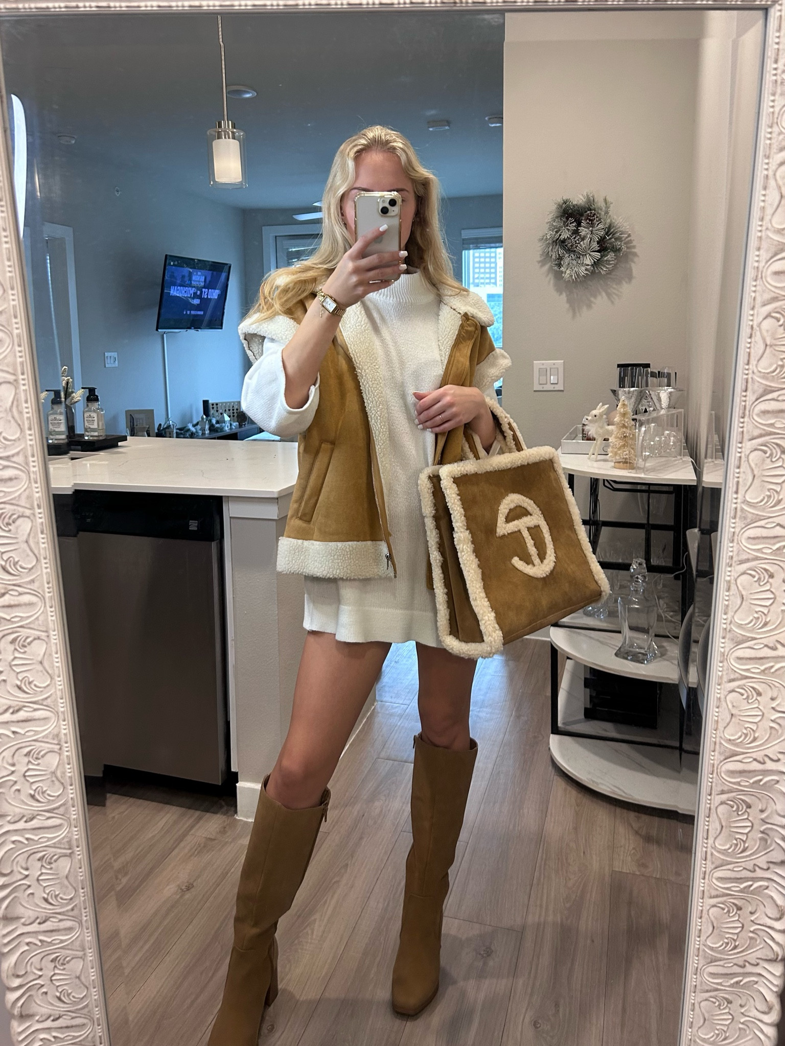 Brown and white outfit inspo

#LTKfindsunder50 #LTKSeasonal #LTKstyletip