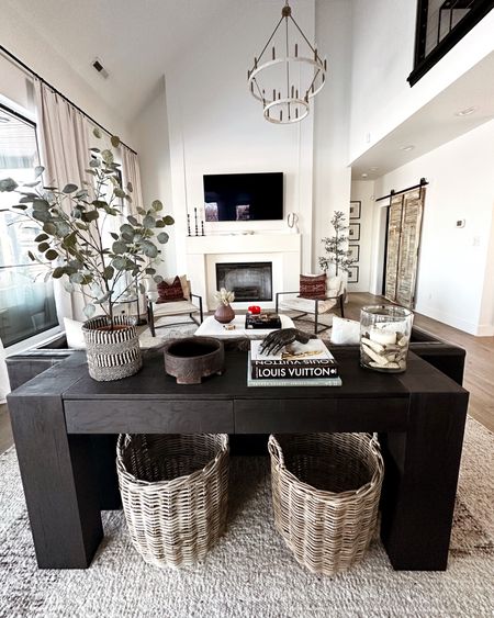 Oh…those chunky legs. What do you think of my new console table? 

#LTKhome #LTKstyletip