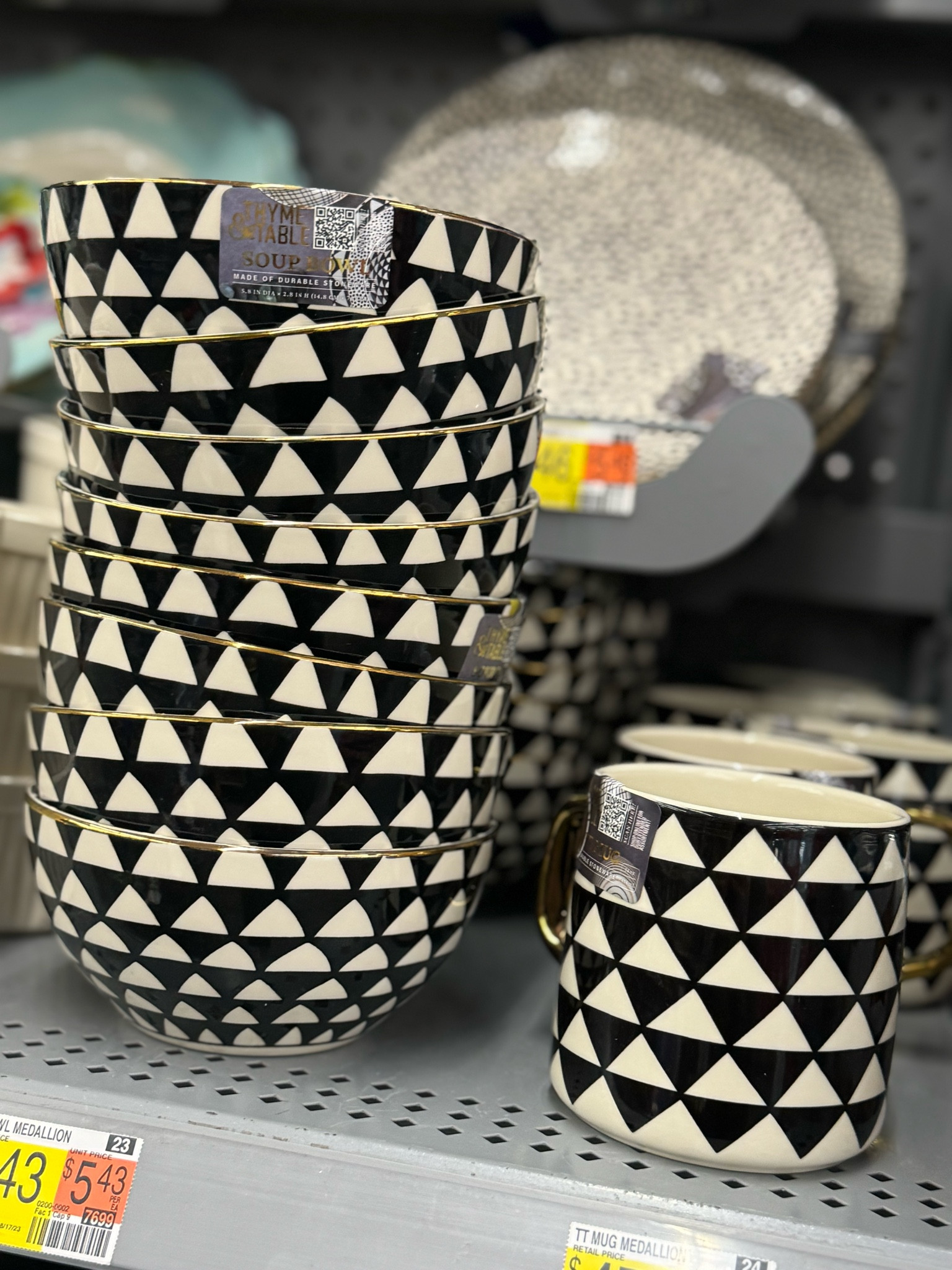 The cutest dish sets #walmart #kitchenn

#LTKhome