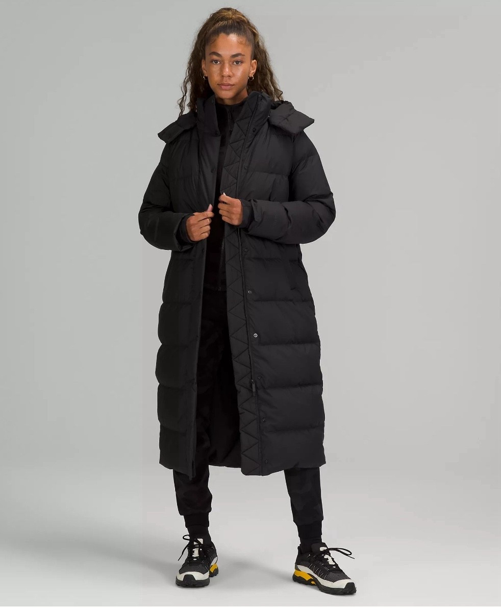 Treated myself to a new puffer and WOW I’m soooo glad I did. This coat is so high-quality and comfortable. Love it so much! 

#LTKActive #LTKSeasonal