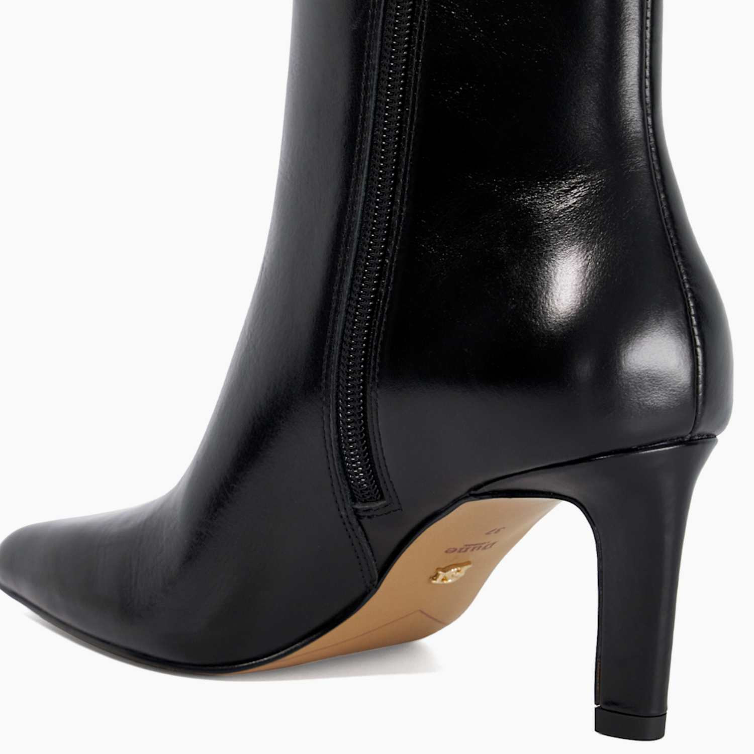 Ovation - Black | Dune (EU)