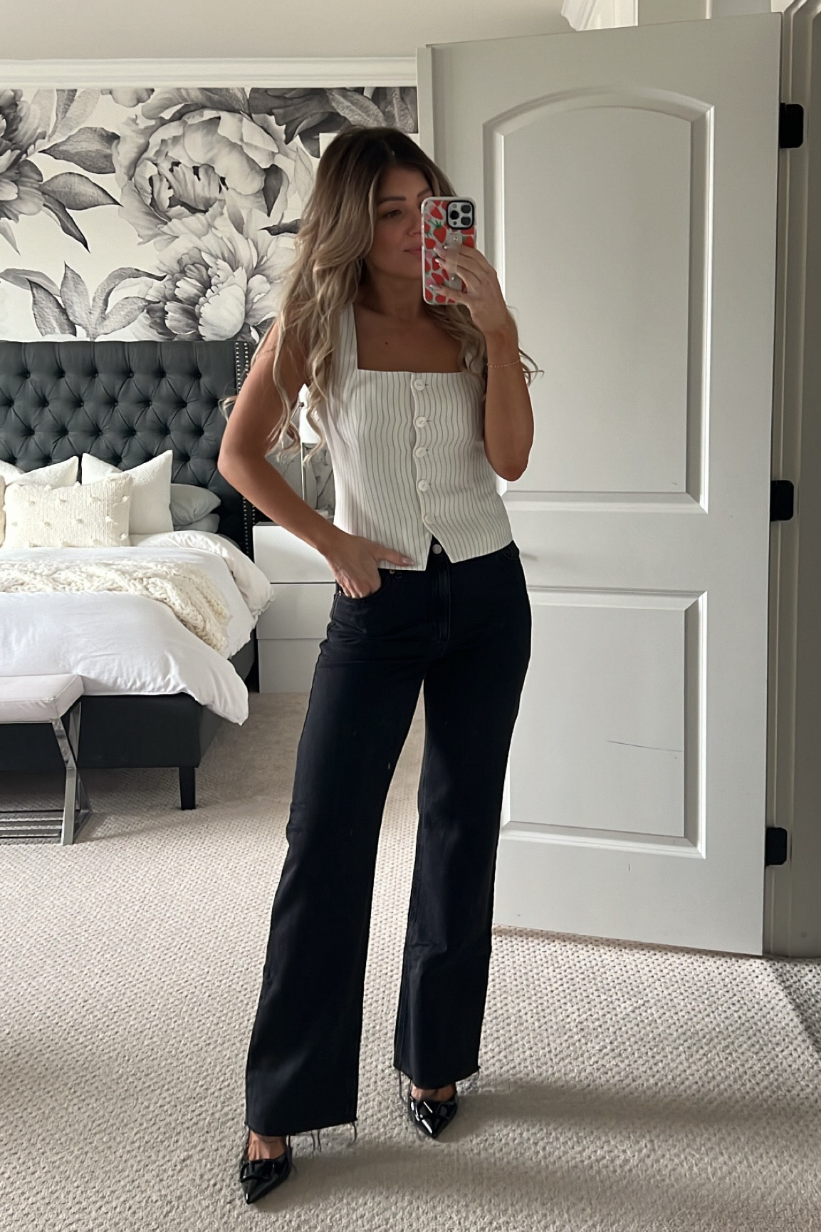 Girls night outfit 🖤 🥂

#LTKstyletip #LTKfindsunder100 #LTKshoecrush