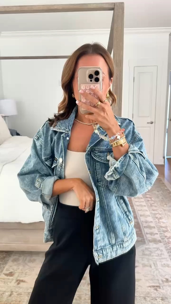 I stopped sharing bc it was sold out for so long but it’s back! Wrangler girlfriend denim jacket in XS. Slouchy denim jacket. Travel outfit. Airport outfit. Spring outfit. Summer outfit. 


#LTKTravel #LTKootd #LTKgrwm